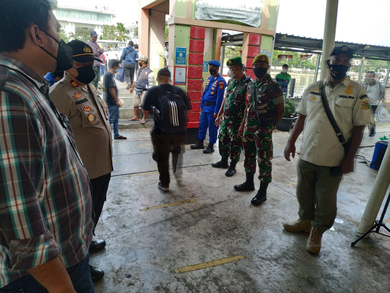 86 Penumpang Kapal Ke Pulau, Di Dermaga Marina Ancol Dapat Pengawasan ProKes Ketat Dari Personel Polres Kep Seribu