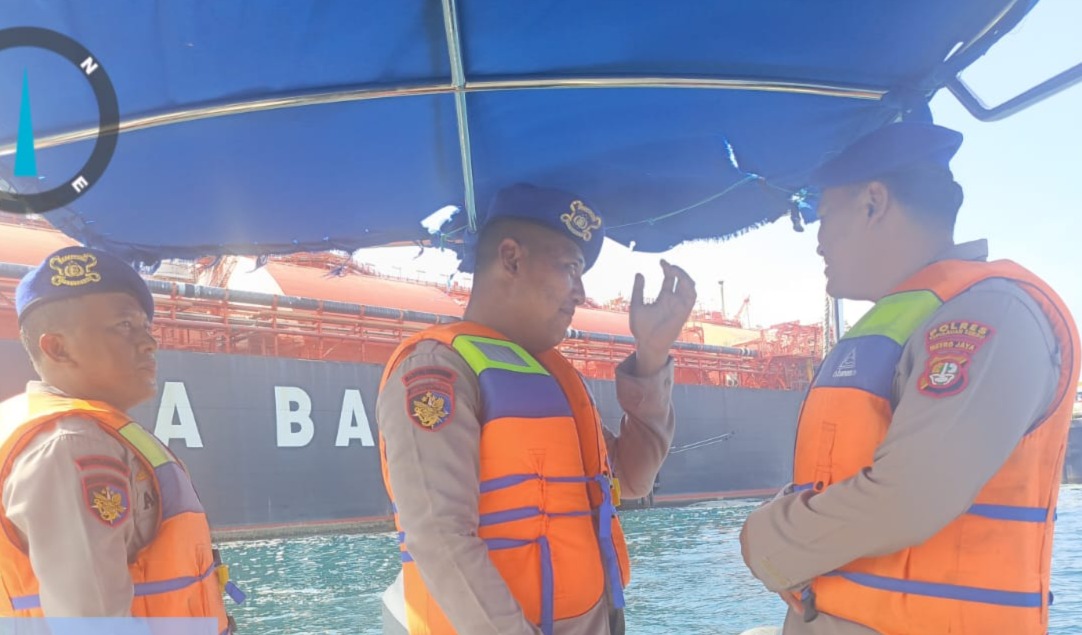 Satpolairud Polres Kepulauan Seribu Gelar Patroli Laut Dialogis, Imbau Nelayan Tingkatkan Keselamatan