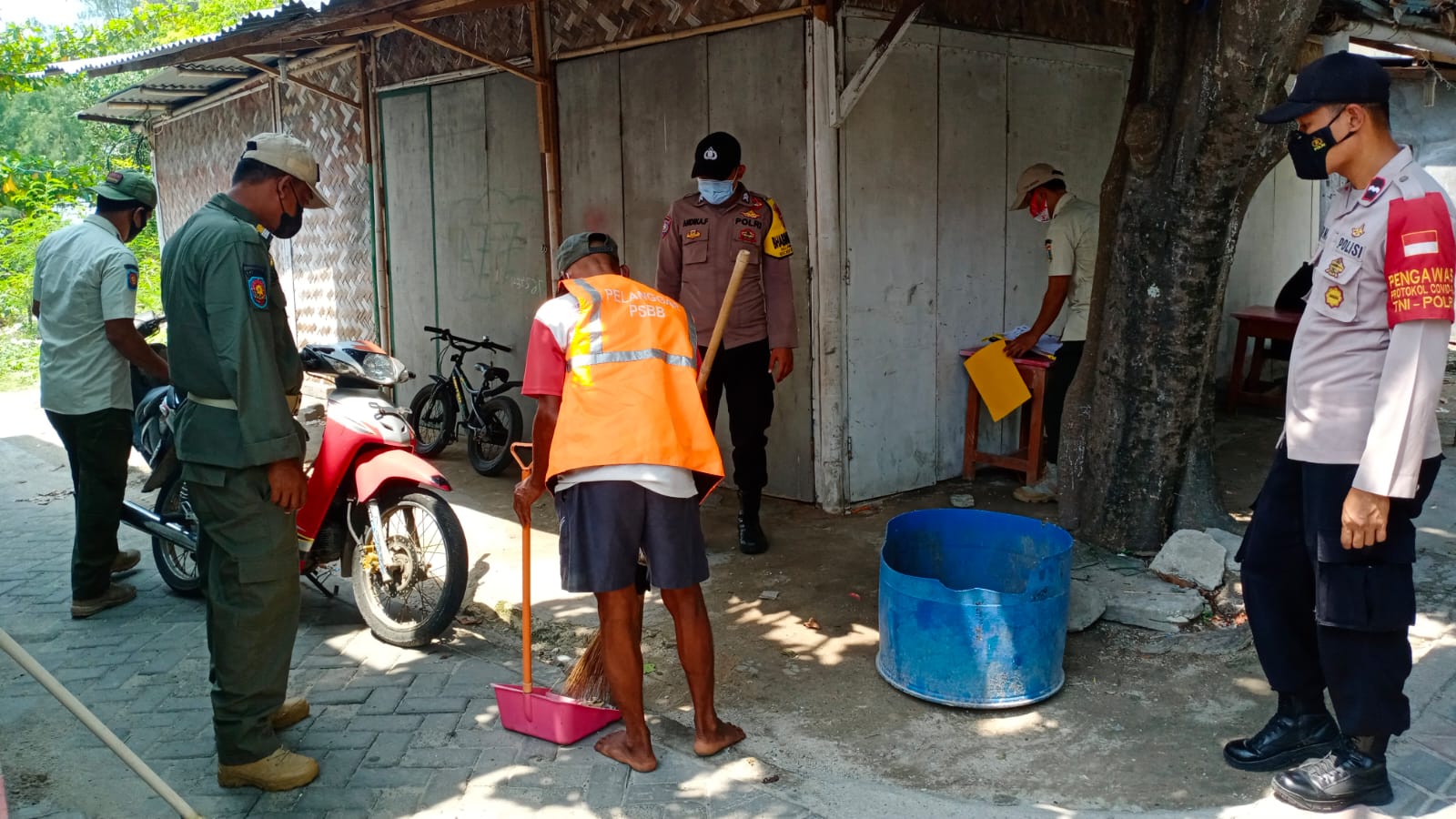Polsek Kep Seribu Selatan Gelar Ops Yustisi Gabungan di 3 Pulau Dapati 11 Pelanggar ProKes