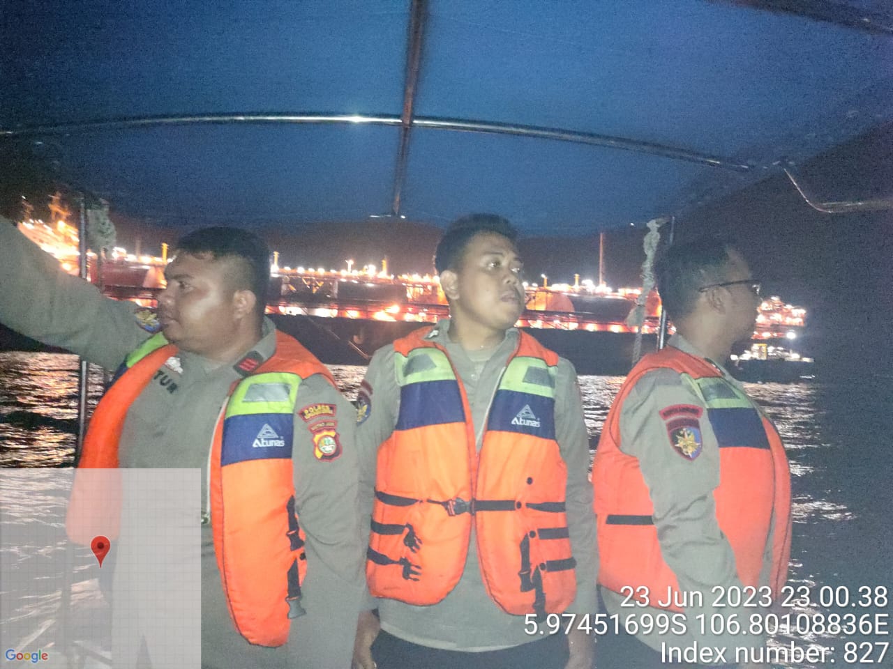 1.500 Masker Dibagikan Polres Kep Seribu Ke Warga