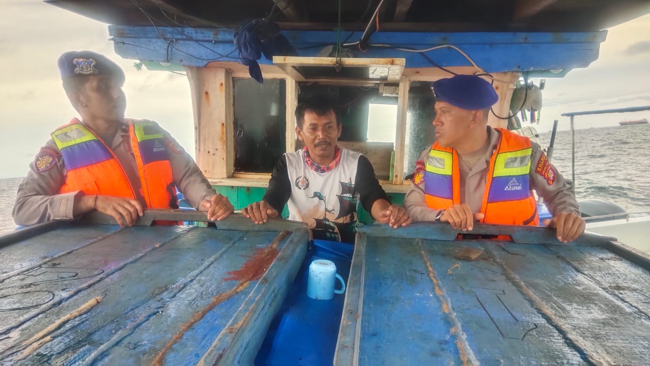 Team Patroli Satpolair Polres Kepulauan Seribu Memperkuat Keamanan Laut di Pulau Lancang
