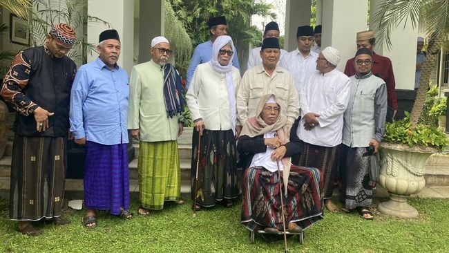 Prabowo Silaturahmi dengan Ulama NU Jatim di Surabaya
