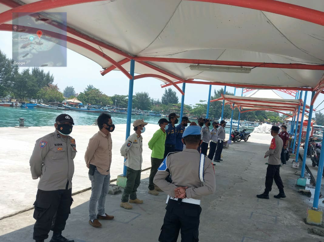 686 Wisatawan Kunjungi Kepulauan Seribu Utara, Polsek Kep Seribu Utara Lakukan Pengawasan ProKes Ketat