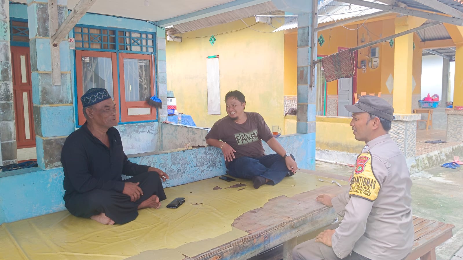 Bhabinkamtibmas Pulau Tidung dan Tokoh Agama Bersatu dalam Upaya Menjaga Kamtibmas dan Menangkal Hoax serta Radikalisme