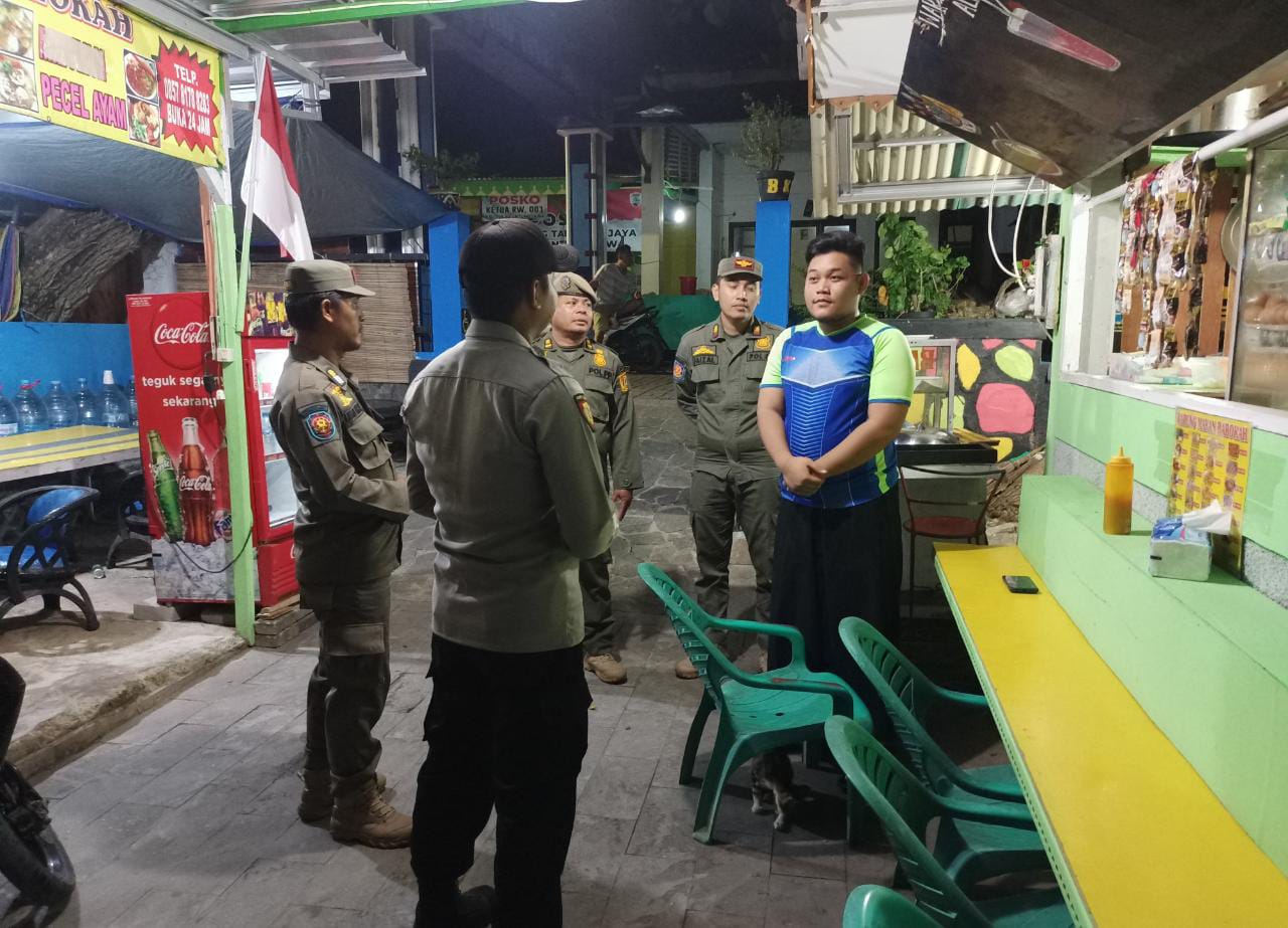 Patroli Malam Dialogis Polsek Kepulauan Seribu Selatan Himbau Kenakalan Remaja di Pulau Tidung