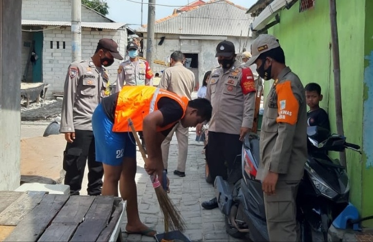 11 Pelanggar Prokes Ditindak Polsek Kep Seribu Utara Bersama Tim Gabungan