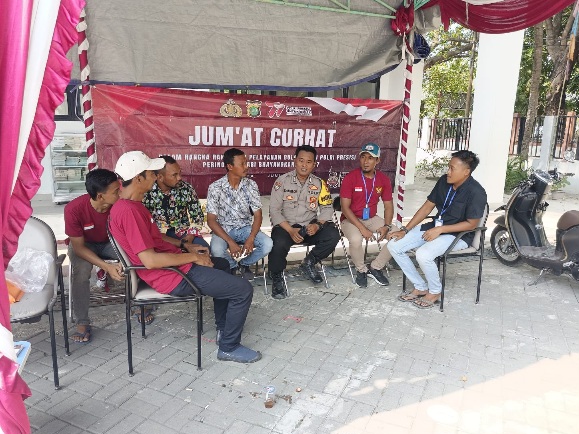 Bripka Kohim Chovivi, Bhabinkamtibmas Pulau Pari, Ajak Warga "Curhat" dalam Upaya Peningkatan Kamtibmas