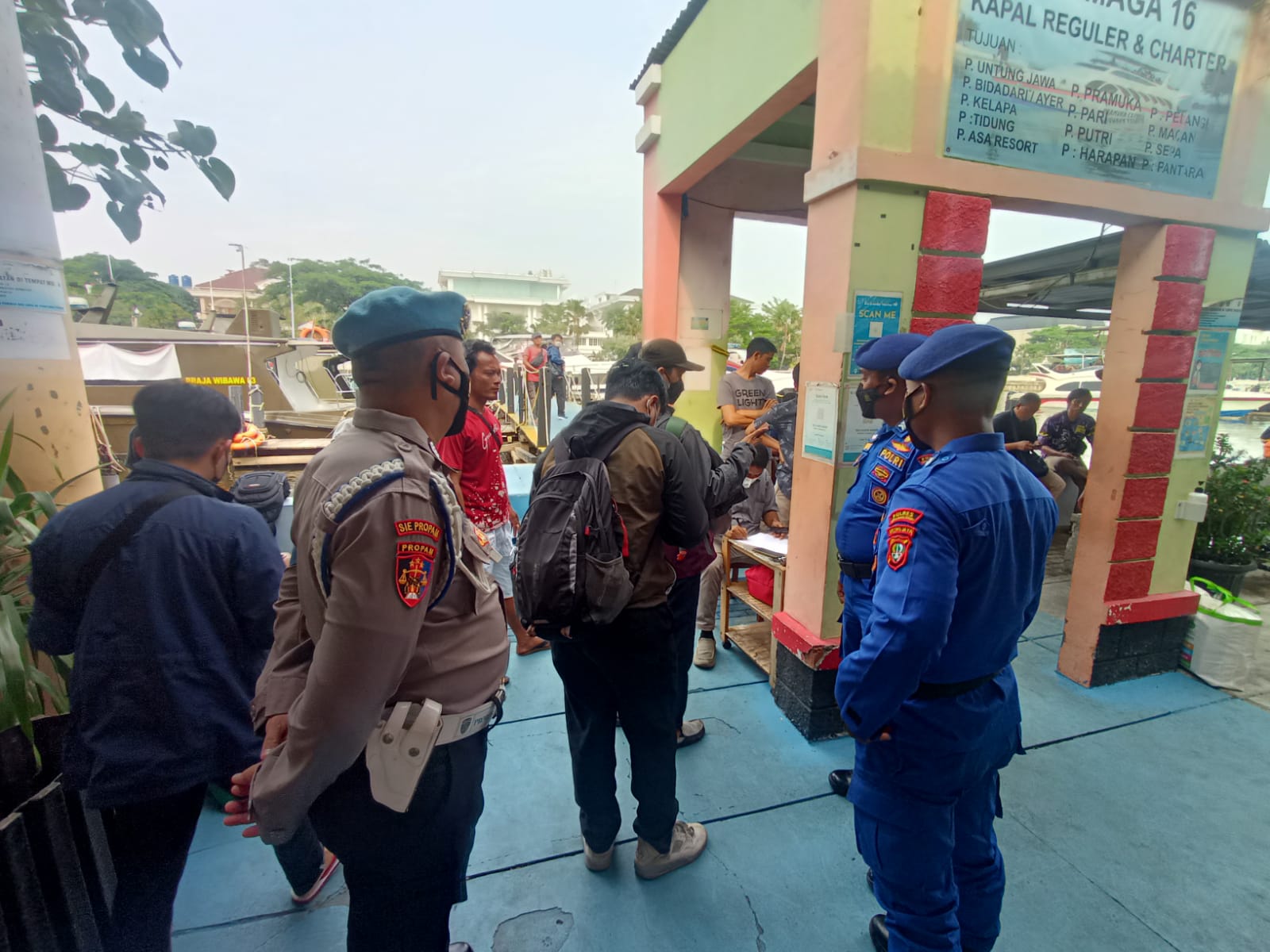 Terapkan Prokes, 280 Penumpang Sebrangi Pulau Seribu Usai Terima Pengamanan dari Polres Kep. Seribu