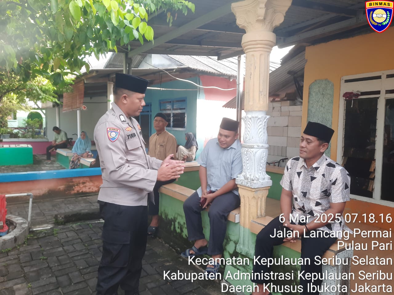 Bhabinkamtibmas Pulau Lancang Sambangi Tokoh Agama, Wujudkan Lingkungan yang Aman dan Damai di Bulan Ramadan