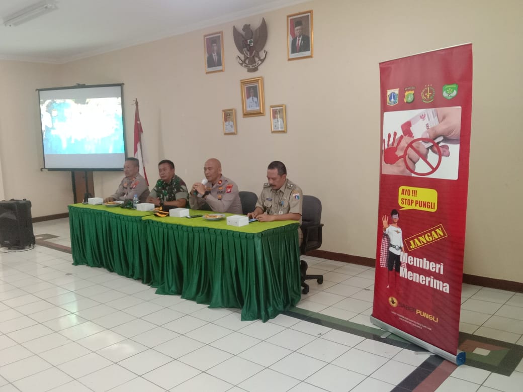 Wakapolres Kepulauan Seribu Pimpin Sosialisasi UPPL untuk Tekan Pungutan Liar