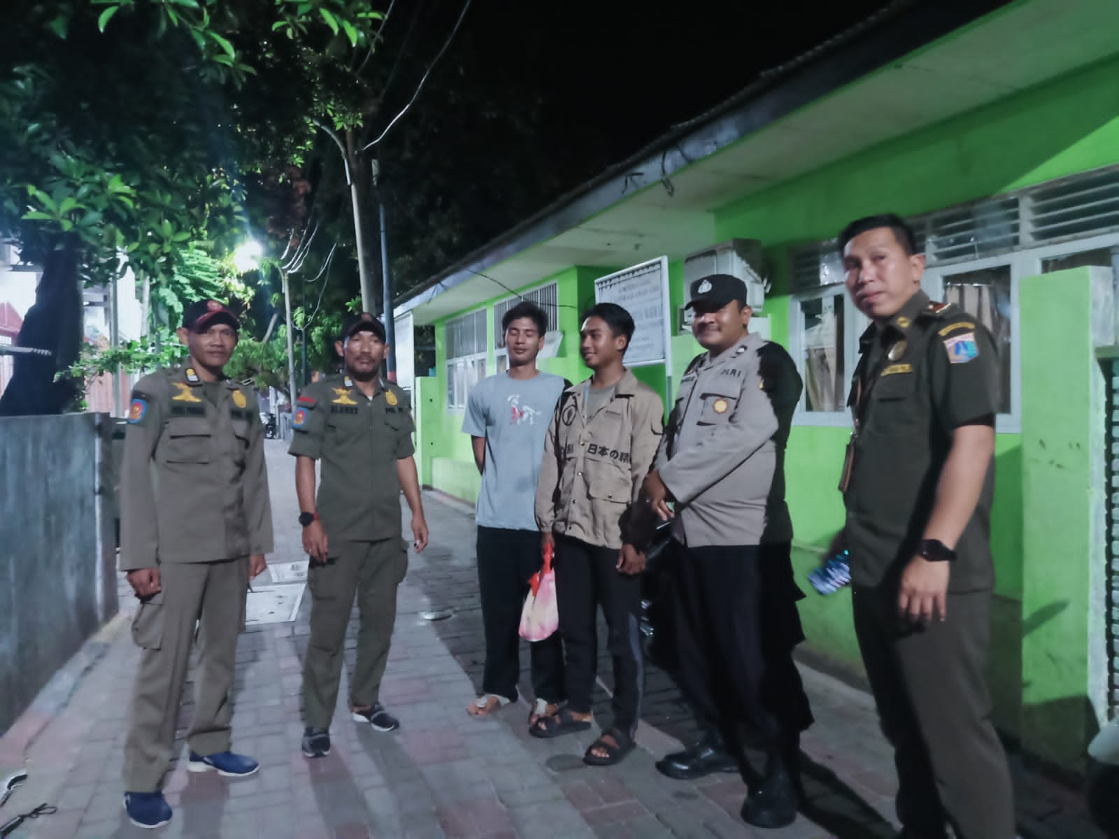 Patroli Ramadhan Sambang Ke Warga Sampaikan Pesan Kamtibmas