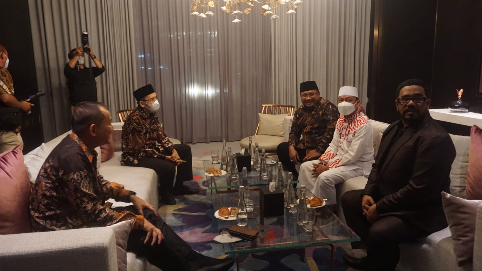 Jaga Martabat Sesama, TGB Ajak Ganti Hate Speech Jadi Love Speech