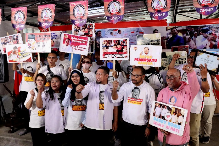 Di Depan Relawan Bintang Prabowo 08 , Haris Rusly Moti: Takdir Alam Pak Prabowo Presiden!