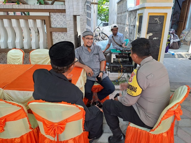 Bhabinkamtibmas Briptu Andika Fajar Bersinergi dengan Tokoh Agama dalam Memerangi Paham Radikal di Pulau Tidung