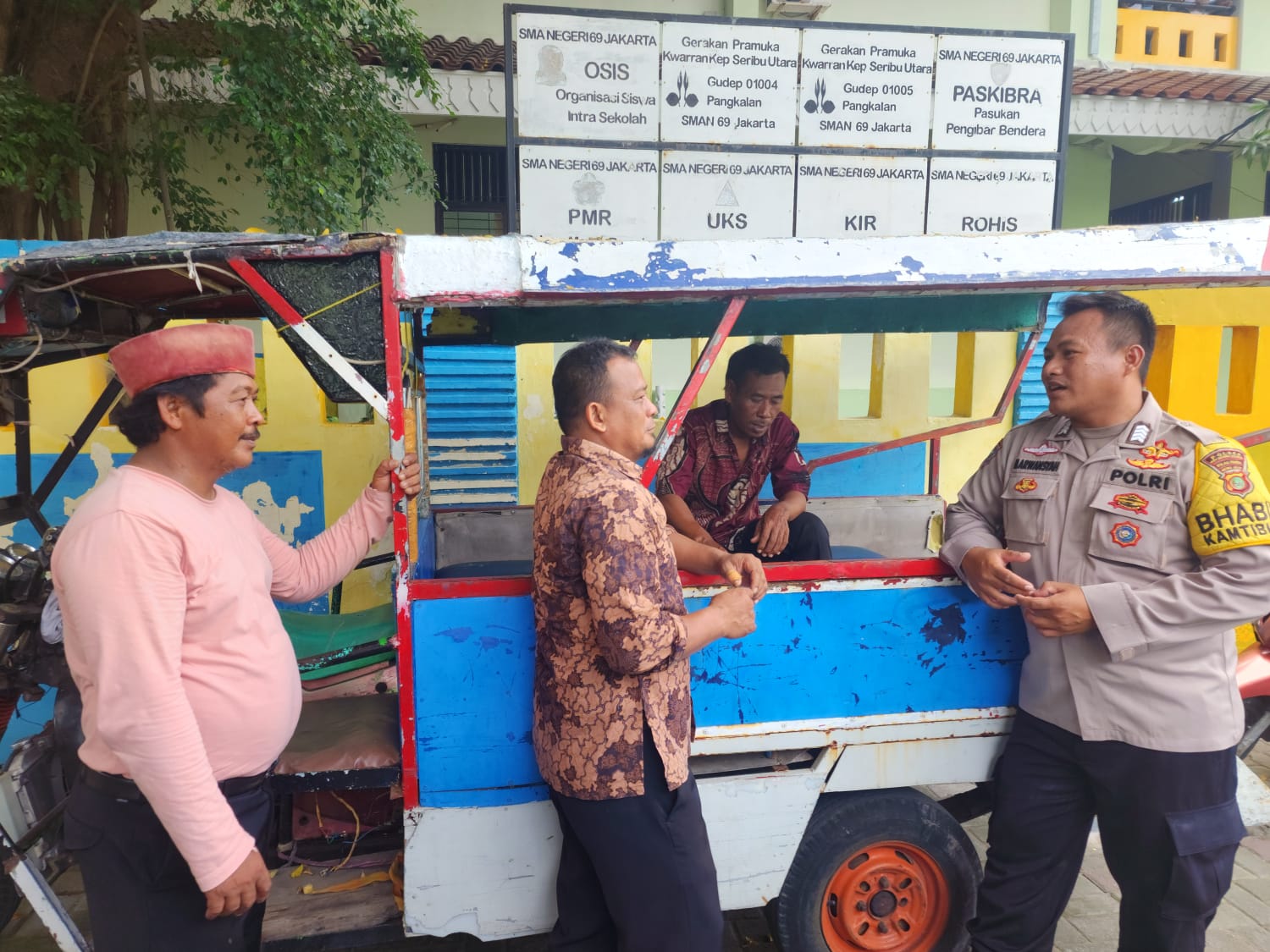 Bripka Marwansyah Sambangi Masyarakat Toga Tomas di Pulau Pramuka untuk Membangun Ketaqwaan dan Keamanan Bersama