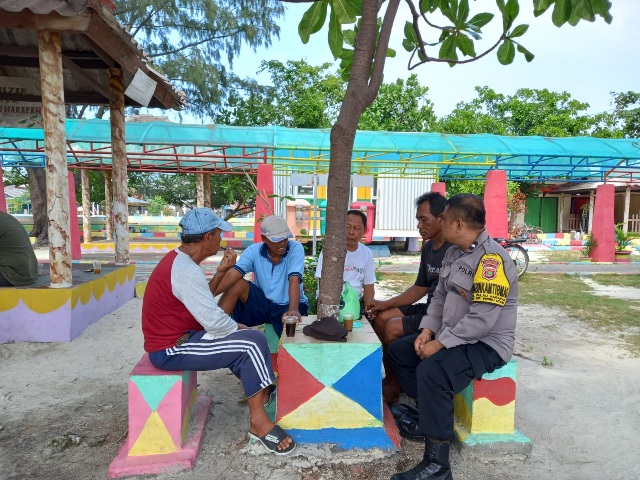 Bhabinkamtibmas Pulau Harapan Himbau Warga Waspada Paham Radikalisme