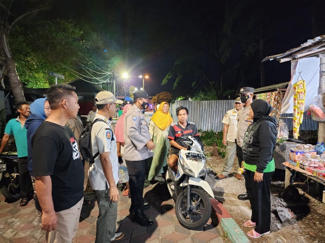 Pelayanan Malam, Polsek Kep. Seribu Utara Laksanakan Patroli Malam