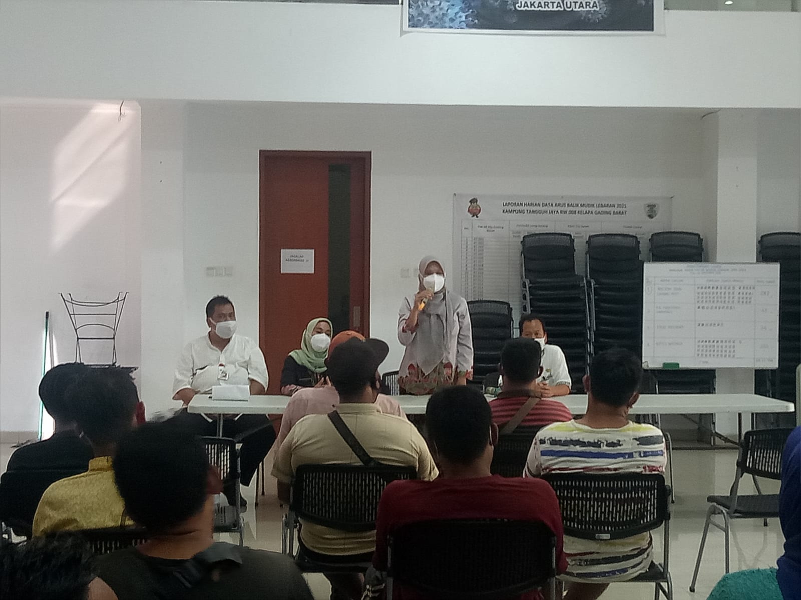 Penataan Lokasi Pedagang Kembang di Gading Kirana Tuai Protes