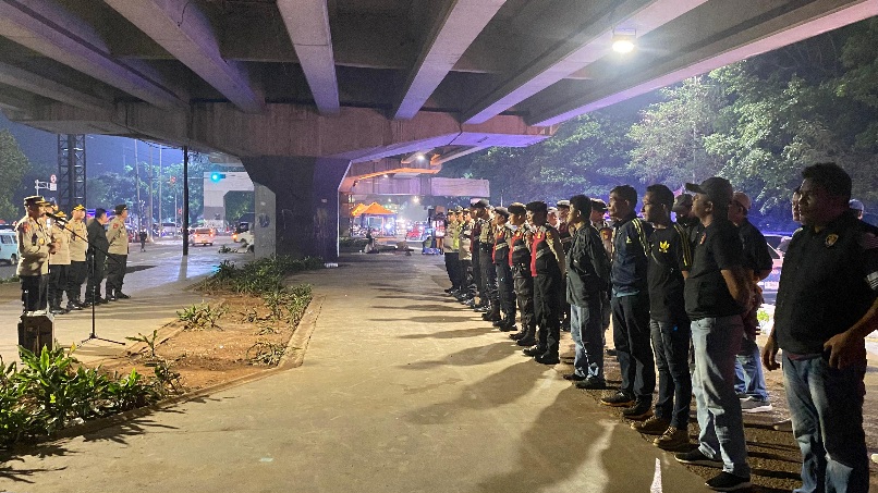 Polres Metro Jaktim Gelar Apel Cipkon dan Patroli Gabungan Dimalam Minggu