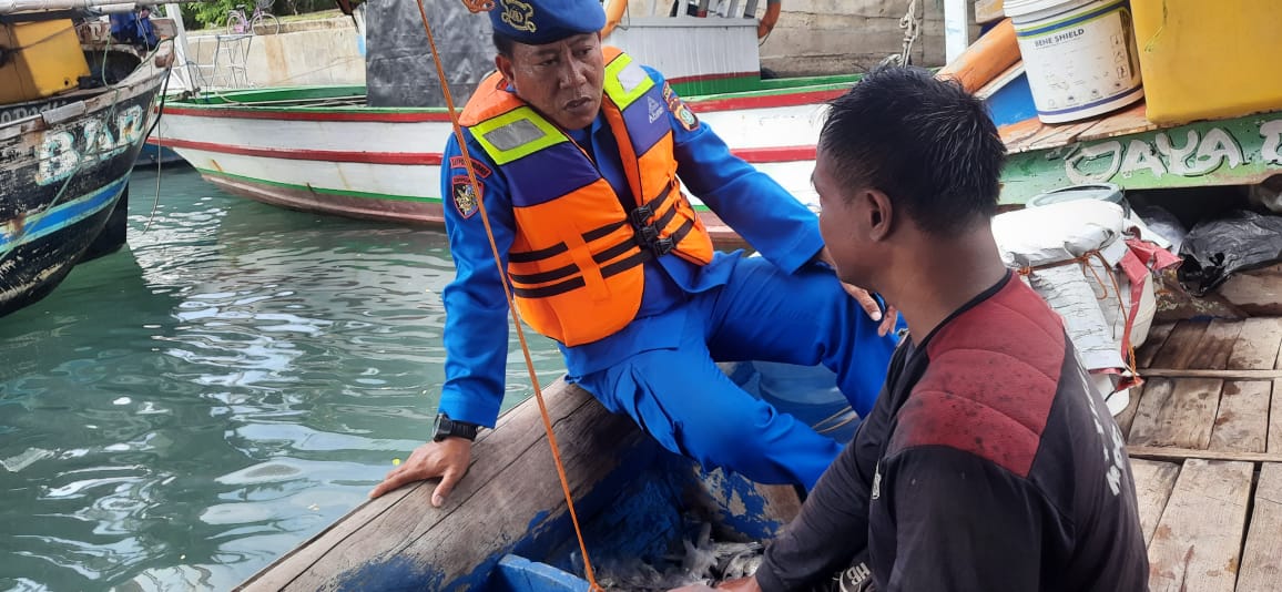 Patroli Laut Dialogis Satpolairud Polres Kepulauan Seribu Meningkatkan Keselamatan dan Kamtibmas di Perairan Kepulauan Seribu