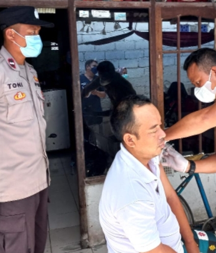 Bulan Puasa, Polsek Kep Seribu Selatan Tetap Gelar Vaksinasi Booster