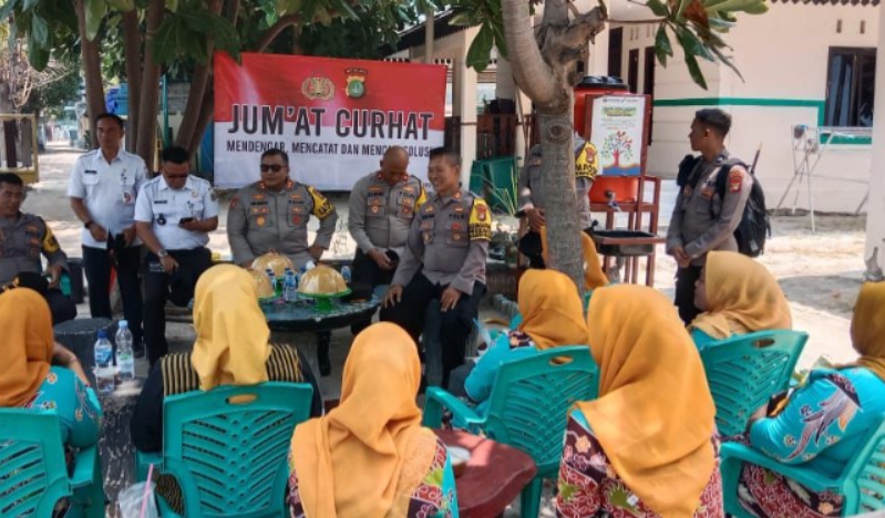 Kapolres Kepulauan Seribu Gelar Jumat Curhat di Pulau Tidung, Serap Aspirasi Warga
