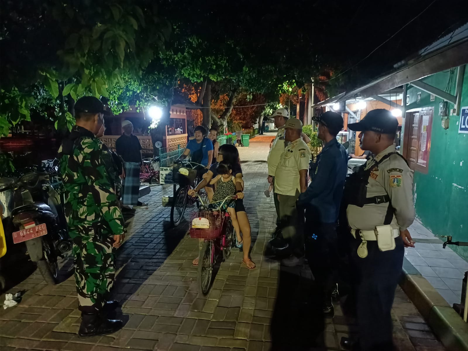Patroli Malam Polsek Kepulauan Seribu Selatan Pantau Situasi Kamtibmas