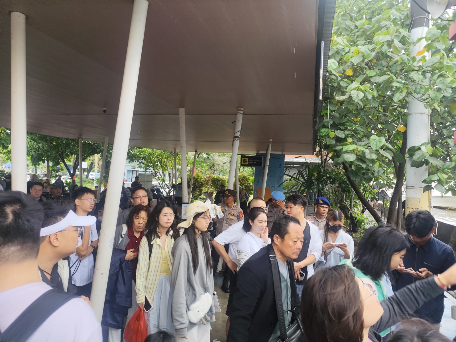 Polres Kepulauan Seribu Bersama TNI dan Instansi Terkait Amankan Keberangkatan Kapal Wisatawan di Marina Ancol