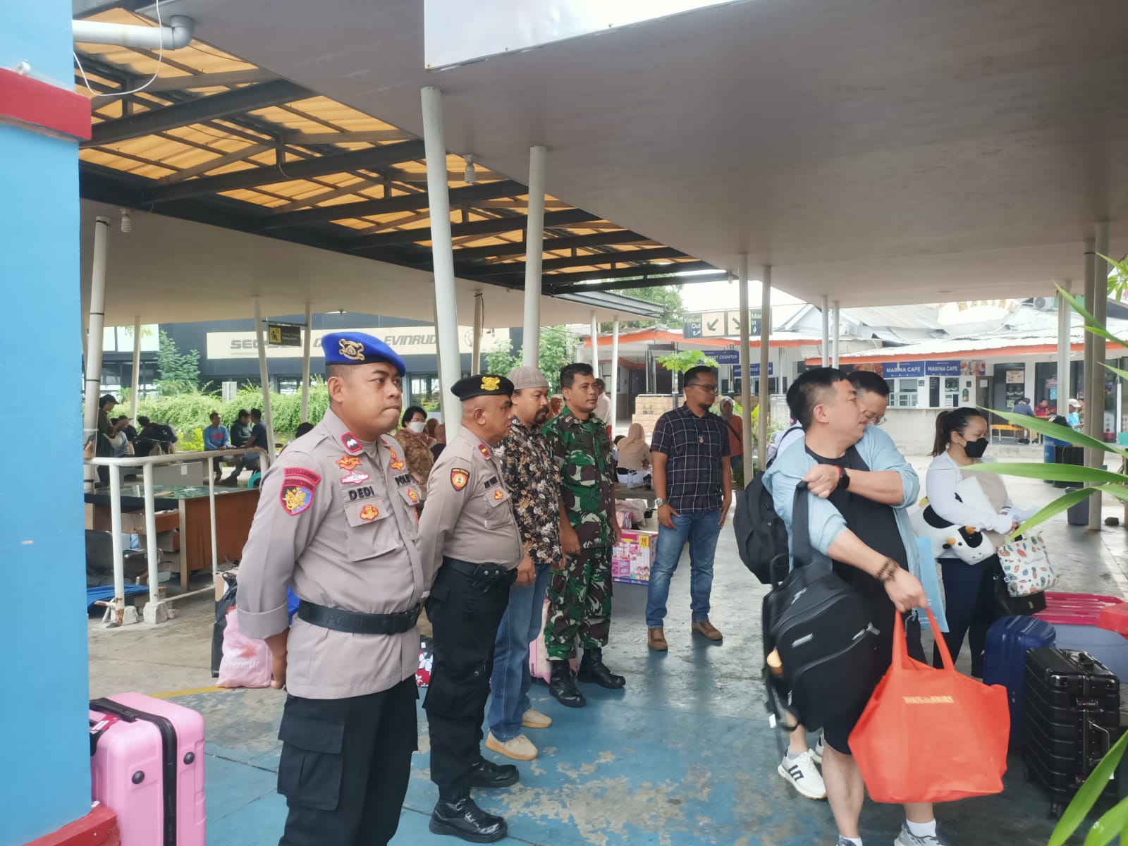 Polri Dan TNI Bekerjasama Dalam Pengamanan Dermaga 16 dan 17 Marina Ancol
