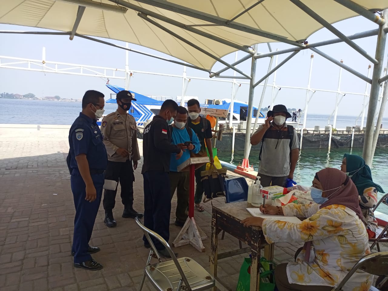 18 Warga Tiba di Pulau Pramuka di Himbau Taat Aturan ProKes