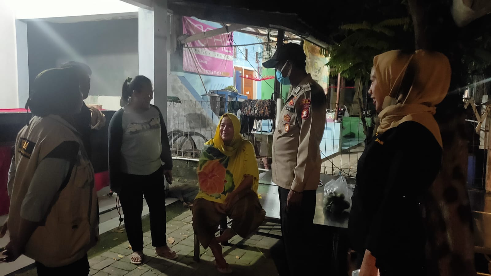 Sitkamtibmas Aman Polsek Kep. Seribu Selatan Laksanakan Patroli Malam