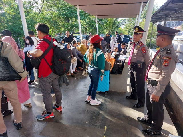 Akhir Pekan, Sat Pam Obvit Siaga Laksanakan Pam Dermaga Dermaga Marina Ancol