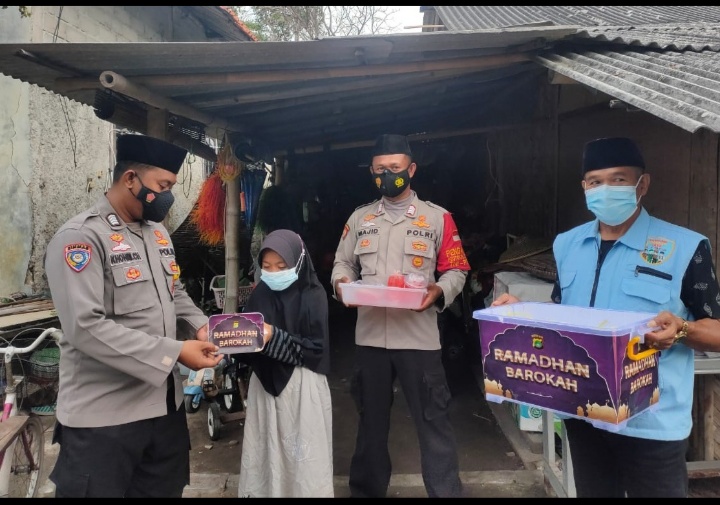 80 Anak Yatim Di Pulau Seribu Dapat Takjil Buka Puasa Dari Polres Kep Seribu