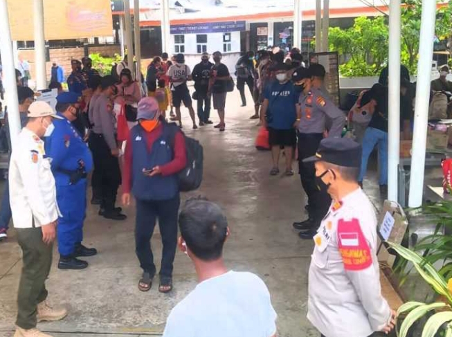 101 Penumpang Kapal ke Pulau Seribu, di Dermaga Marina Ancol Diwajibkan Jalani Scan PeduliLindungi