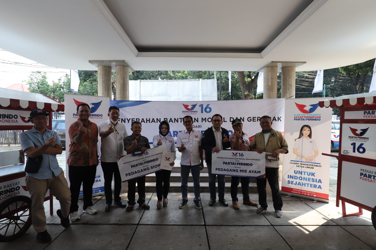 Bagikan Gerobak, Effendi Syahputra: Komitmen Perindo dalam Pengembangan dan Pembinaan Pedagang UMKM