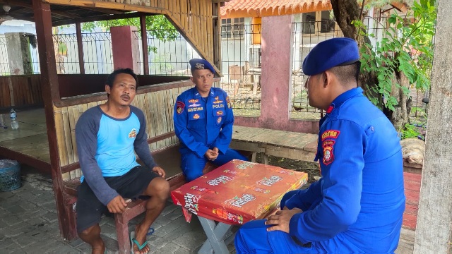 Team Patroli Satpolair Polres Kepulauan Seribu Himbau Keselamatan dan Sukseskan Pemilu 2024 di Perairan Pulau Bidadari