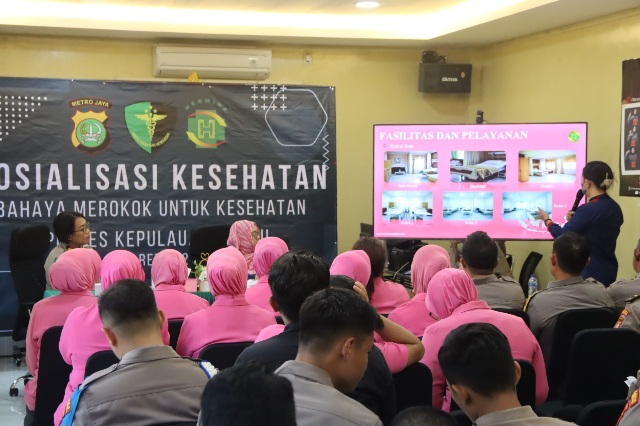 Seksi Dokkes Polres Kepulauan Seribu Sosialisasikan Bahaya Merokok untuk Kesehatan Personil Polres