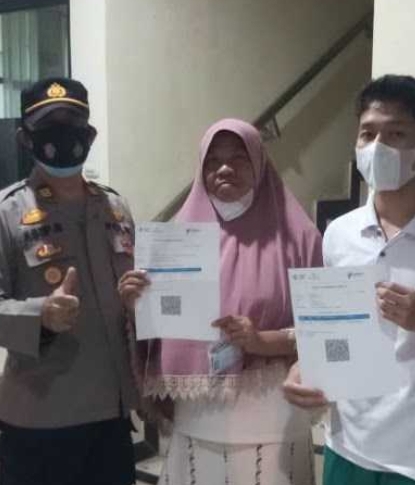 Jelang Libur Panjang, Warga Datangi Gerai Vaksinasi Booster Ramadhan Polsek Kep Seribu Utara