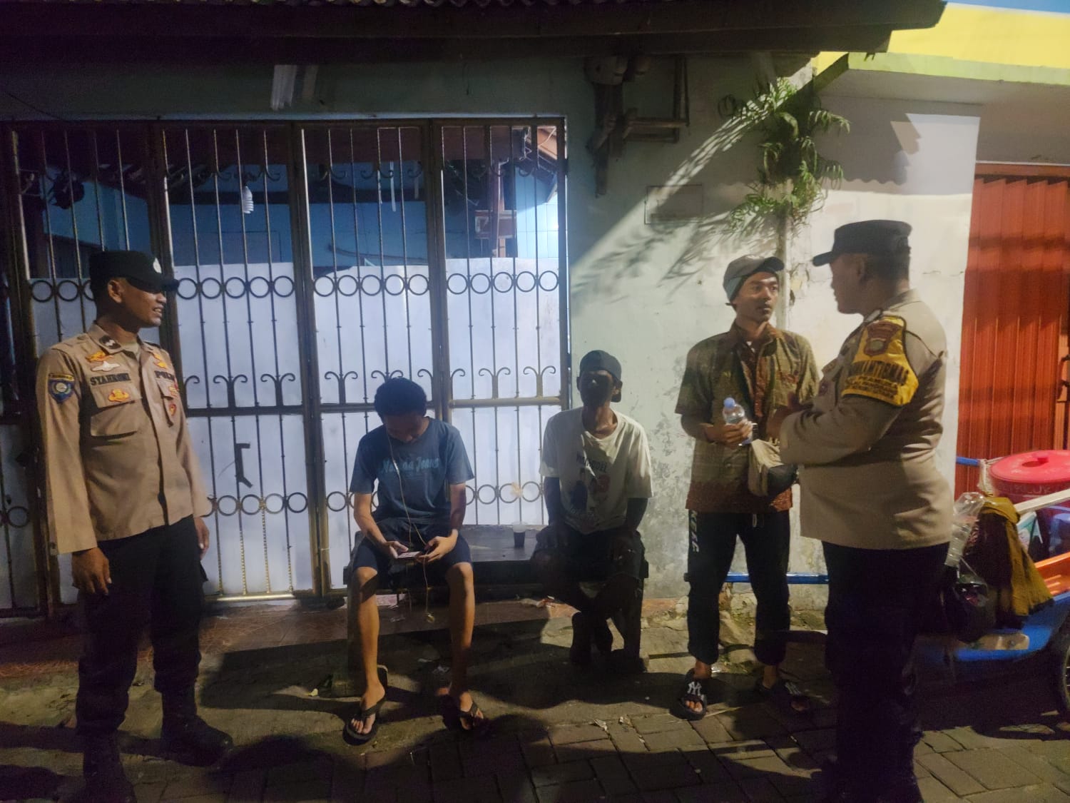 Polisi Baik! Patroli Sahur Polsek Kepulauan Seribu Utara Cegah Tawuran Remaja dan Larang Judi Online