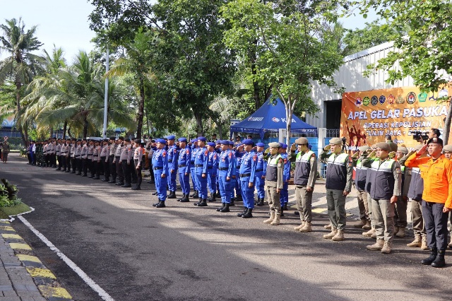 Polres Kepulauan Seribu Gelar Apel Pasukan Operasi Lilin Jaya 2024 untuk Pengamanan Natal dan Tahun Baru