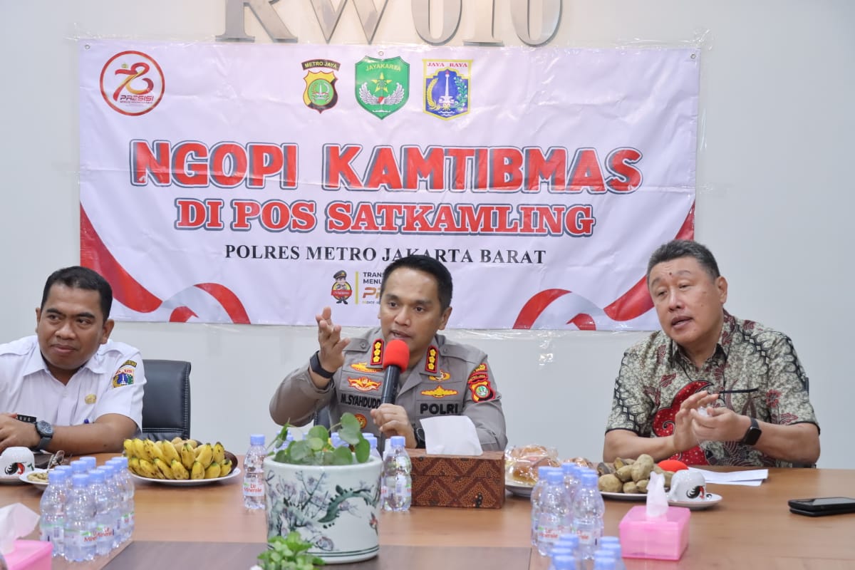 Ngopi Kamtibmas Bersama, Kapolres Jakbar Ajak Warga Jaga Kamtibmas Jelang Pilkada Serentak 2024