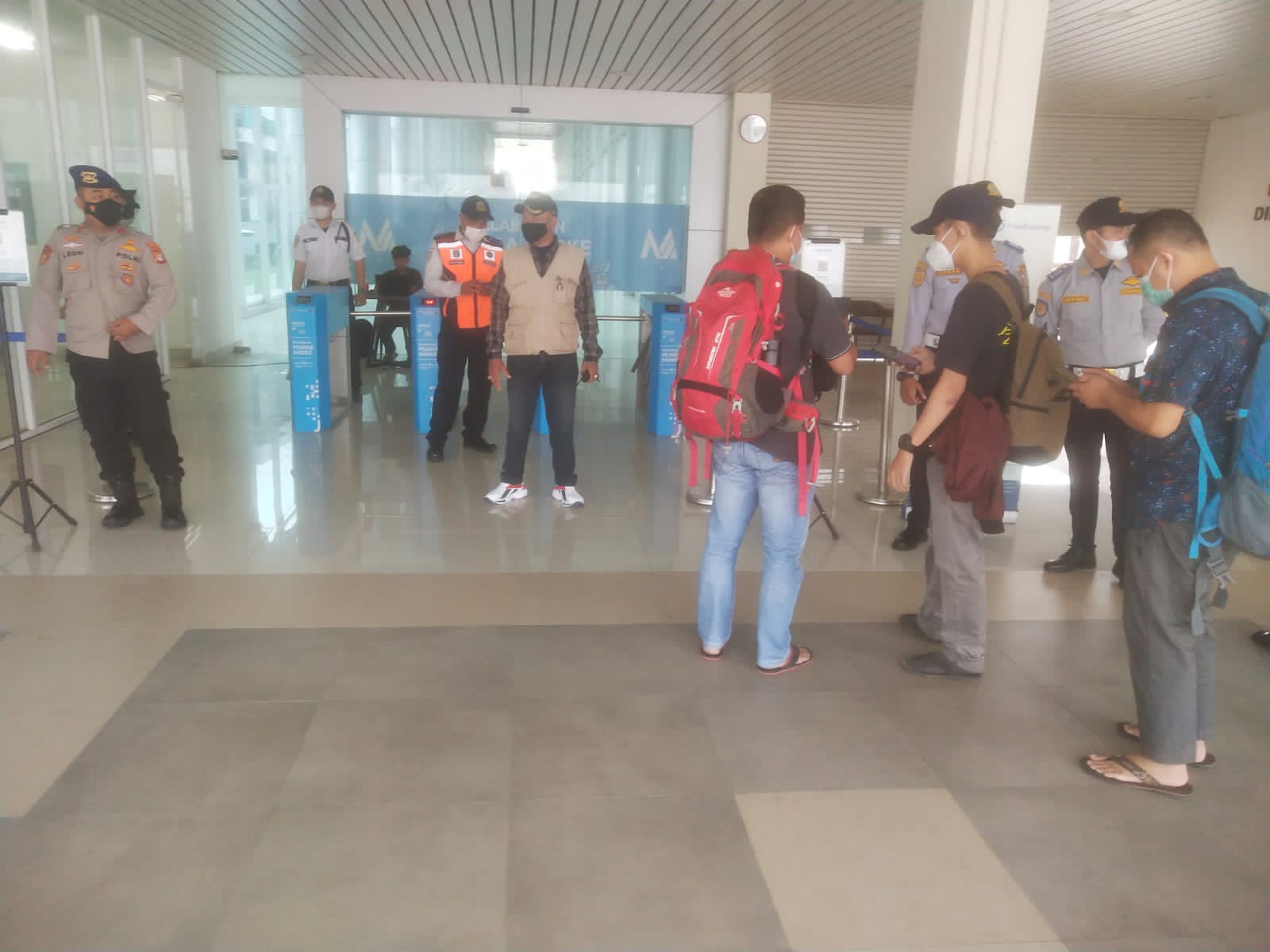 Pengamanan Dermaga Kali Adem Rutin Dilaksanakan oleh Personil Polres Kep. Seribu
