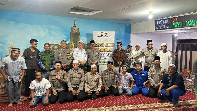 Ditbinmas Polda Metro Jaya Gelar Satu Jam Mengaji Bersama Polisi Sebagai Cooling System Menjelang Pemilu 2024