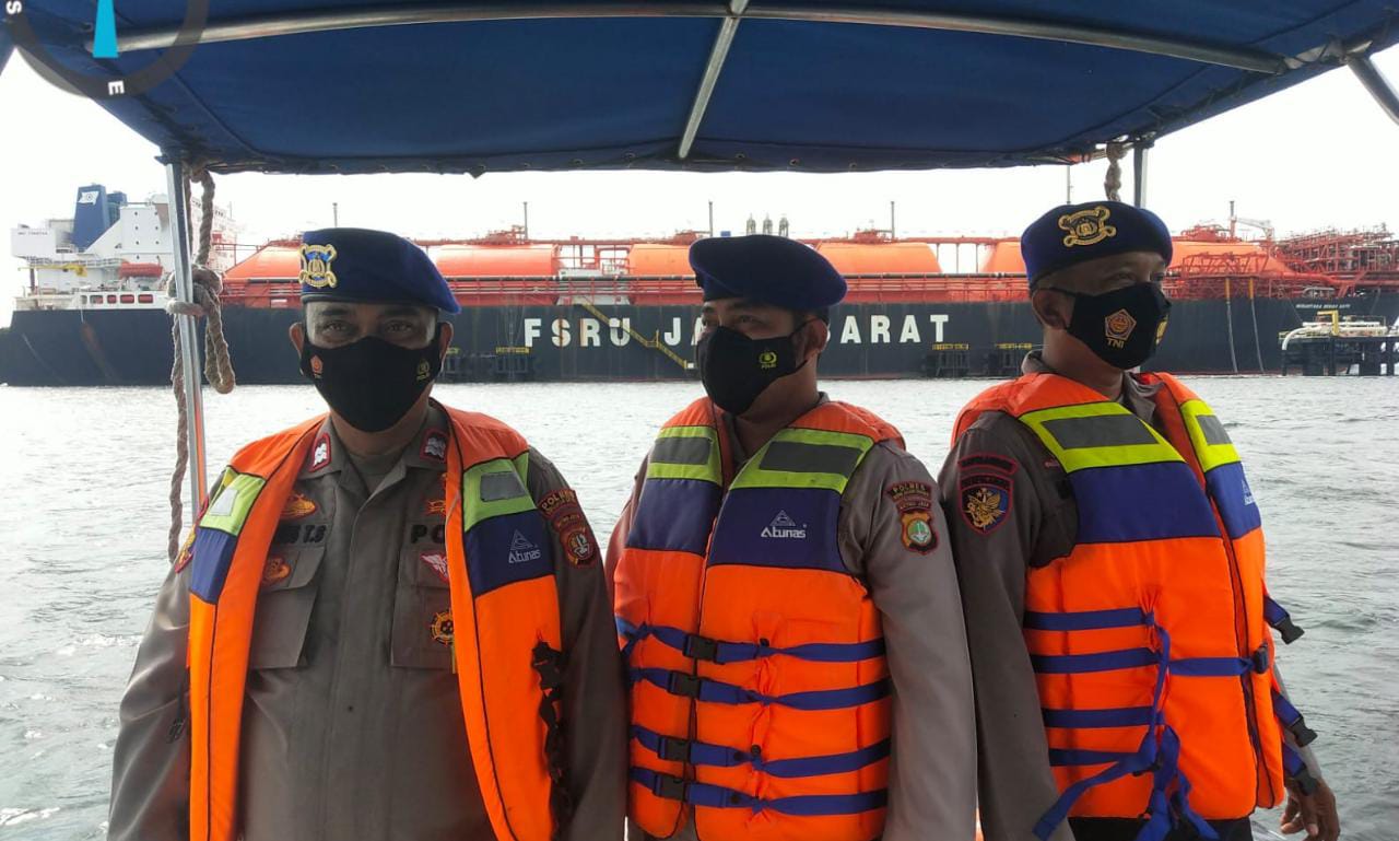 Patroli Perairan Sat Polair Polres Kepulauan Seribu Sambangi Pulau Untung Jawa