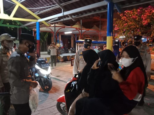 Patroli Malam Polsek Kep. Seribu Utara, Cara Menjaga Kondusifitas Kewilayahan