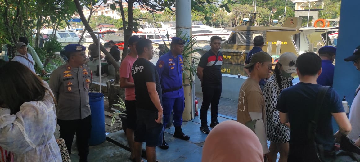 Polres Kepulauan Seribu Utara Amankan Keberangkatan Kapal Menuju Kepulauan Seribu melalui Dermaga 16 dan 17 Marina Ancol