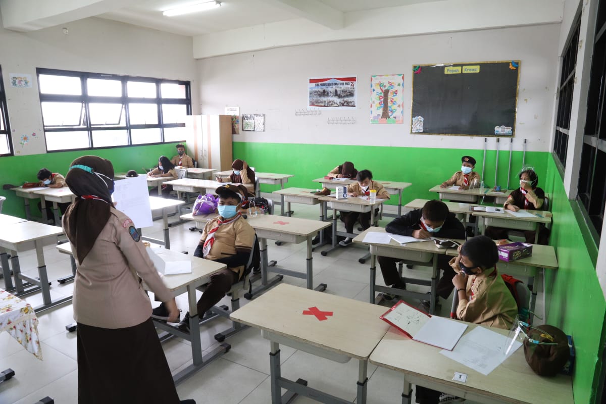 Sekolah di Jakut Mulai Uji Coba Belajar Tatap Muka