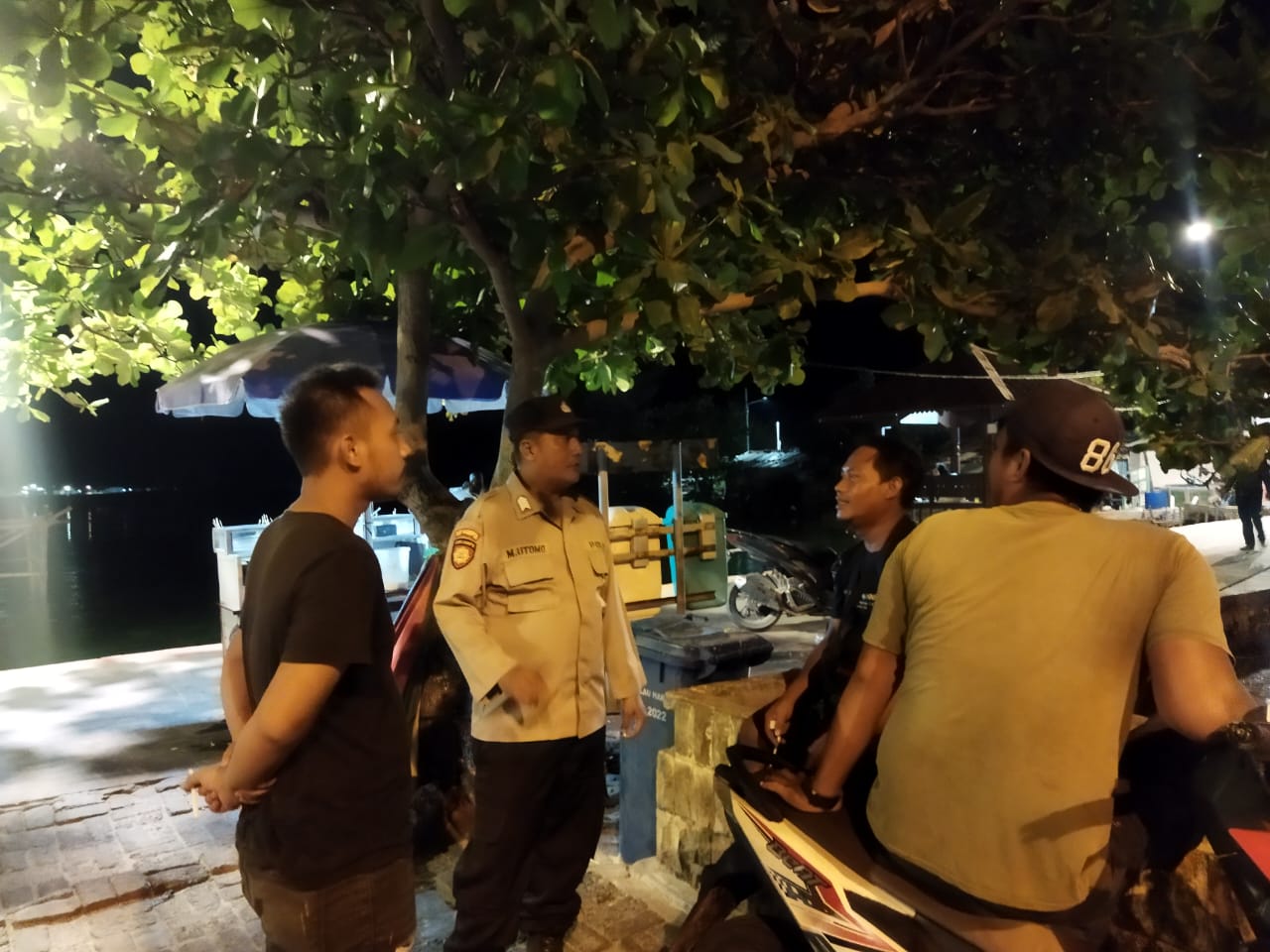 PolsubSektor Pulau Harapan Berhasil Ciptakan Kondisi Aman Melalui Patroli Malam Polri Presisi dan Himbauan Humanis bagi Remaja