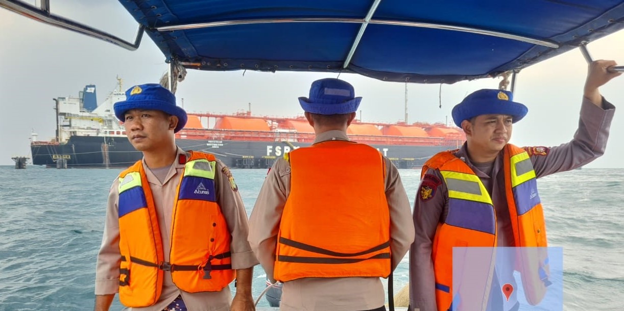 Satuan Polair Polres Kepulauan Seribu Lakukan Patroli Laut di Perairan Pulau Ayer