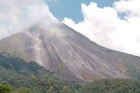 Aktivitas Meningkat, Status Gunung Karangetang Naik Jadi Siaga Level III